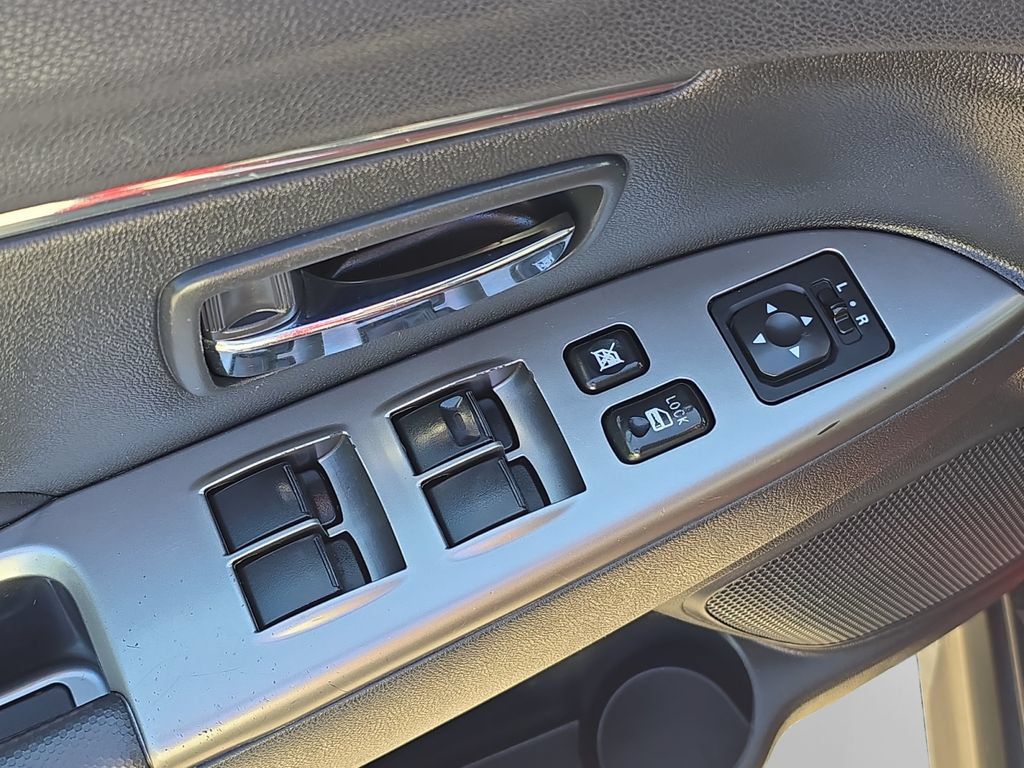 Used 2018 Mitsubishi Outlander Sport SE AWD/4WD image 14