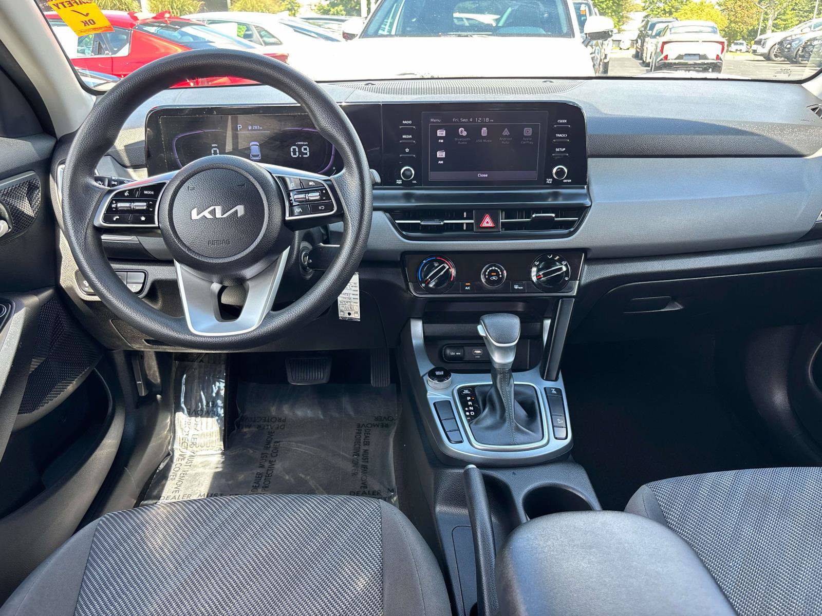 Used 2024 Kia Seltos LX AWD/4WD image 13