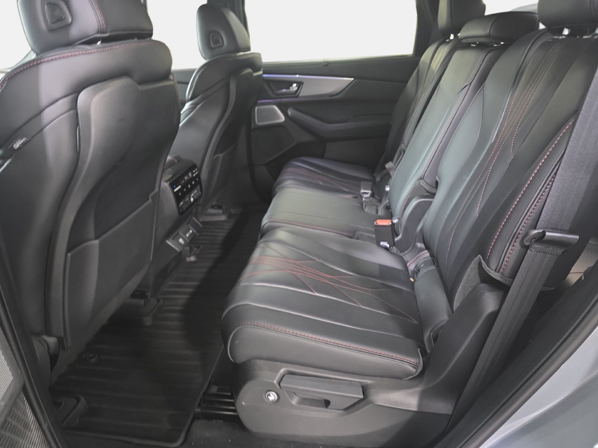 Used 2026 Acura MDX A-Spec w/ Advance Package AWD/4WD image 14