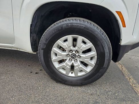 Used 2024 Nissan Frontier SV w/ SV Convenience Package image 5