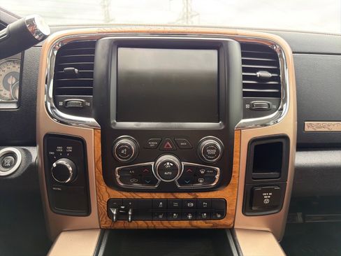 Used 2014 RAM 2500 Longhorn w/ Convenience Group AWD/4WD image 19