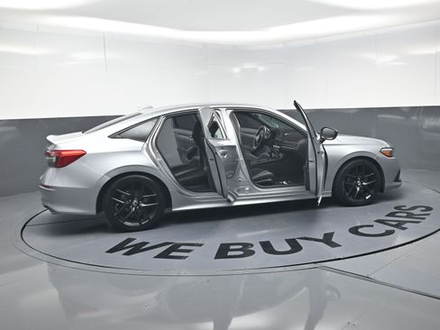 Used 2023 Honda Civic Sport image 25