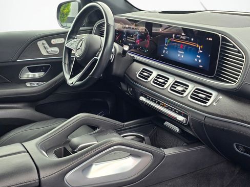 Used 2024 Mercedes-Benz GLE 350 4MATIC w/ Driver Assistance Package image 27