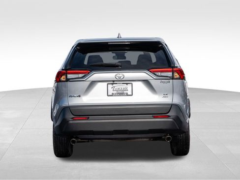 Used 2024 Toyota RAV4 LE image 8