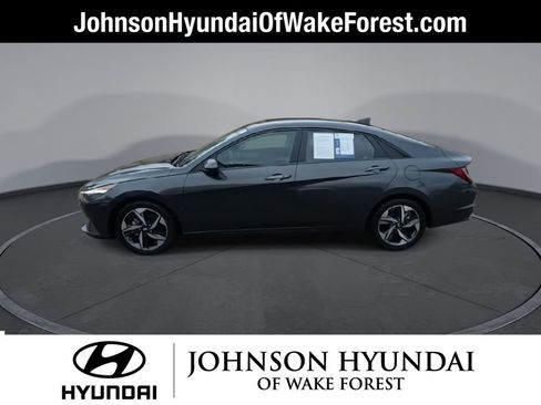 Certified 2023 Hyundai Elantra SEL w/ Convenience Package image 5