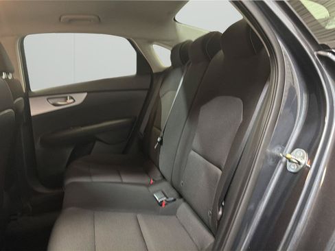 Used 2024 Kia Forte LXS FWD image 11