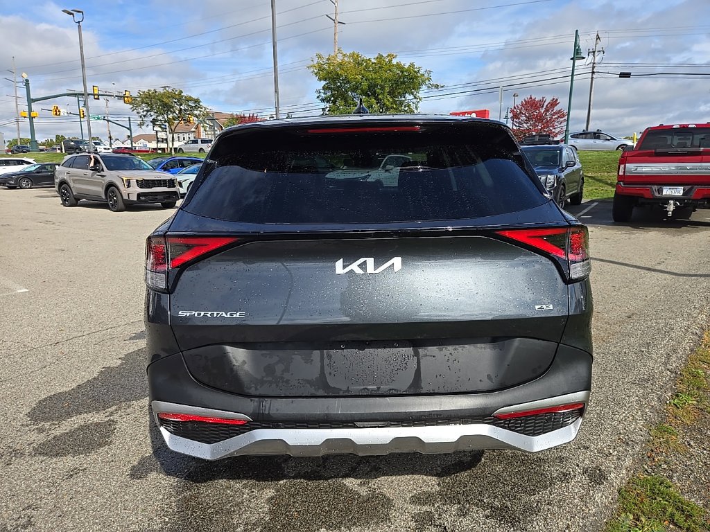 Certified 2024 Kia Sportage LX AWD/4WD image 4