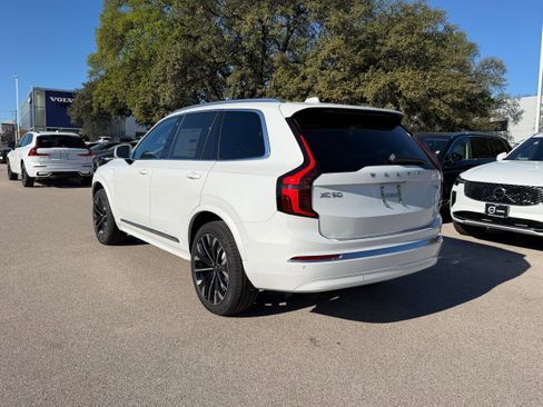 New 2026 Volvo XC90 T8 Plus w/ Protection Package Premier AWD/4WD image 4