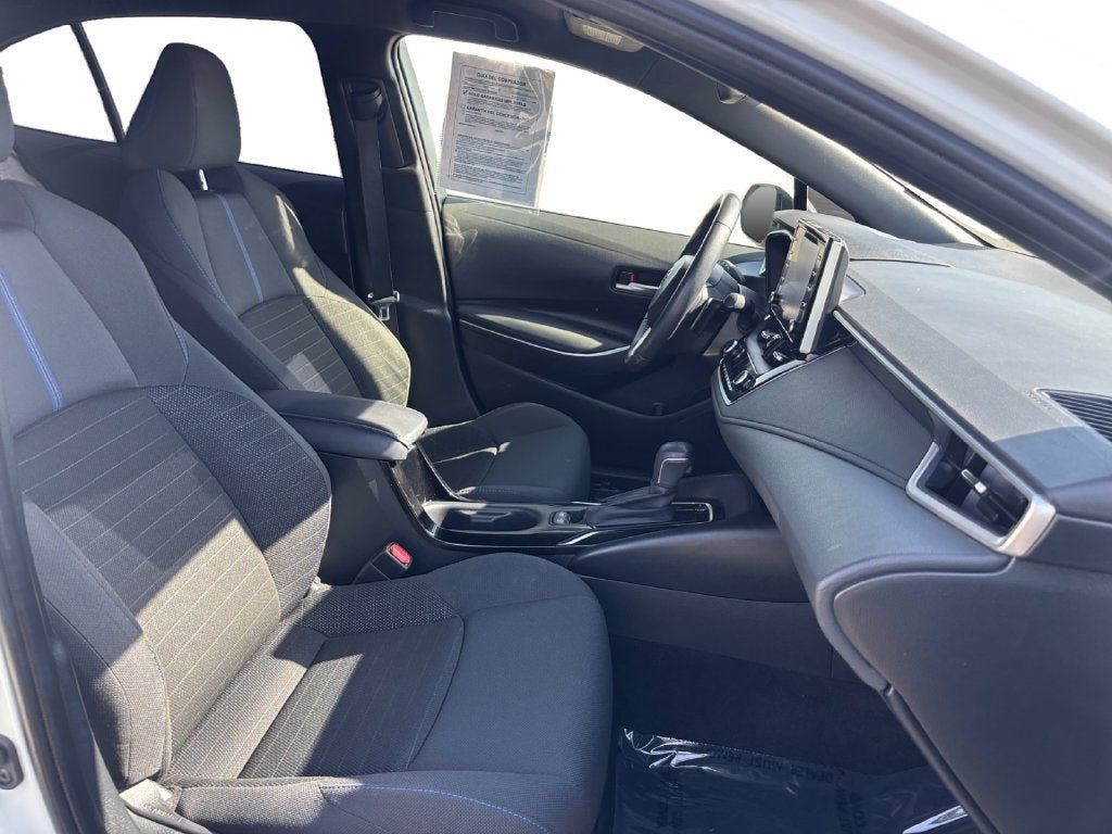 Used 2021 Toyota Corolla SE w/ Carpet Mat Package (TMS) FWD image 17
