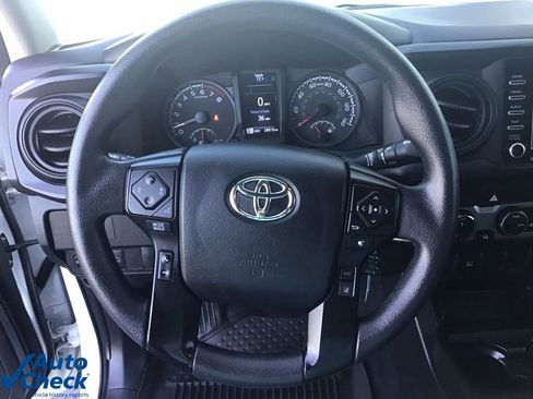 Used 2022 Toyota Tacoma SR image 30
