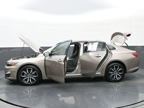 Used 2025 Chevrolet Malibu RS w/ LPO, Floor Liner Package image 42