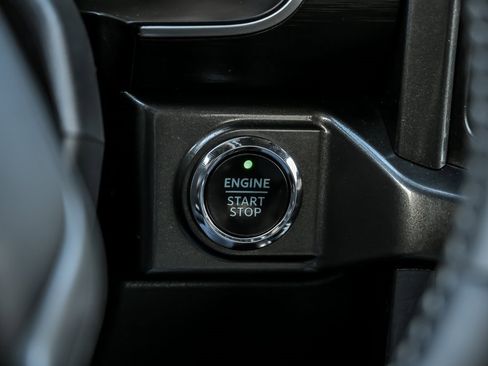 Certified 2022 Ford F150 XLT w/ Equipment Group 302A High image 21