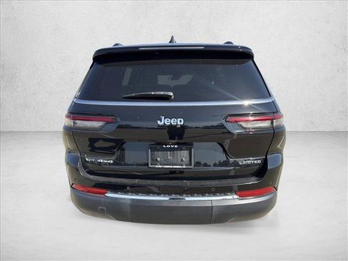 Used 2023 Jeep Grand Cherokee L Limited AWD/4WD image 6