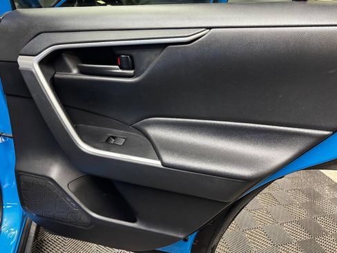 Used 2020 Toyota RAV4 LE image 52