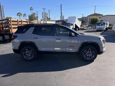 New 2026 GMC Terrain AT4 image 4