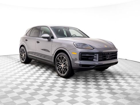 New 2026 Porsche Cayenne E-Hybrid image 6