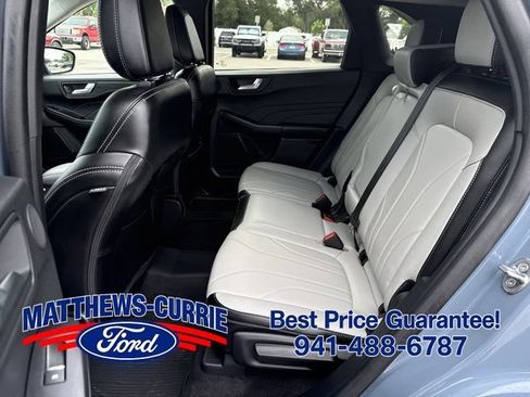 Certified 2025 Ford Escape Platinum w/ Premium Technology Package AWD/4WD image 12