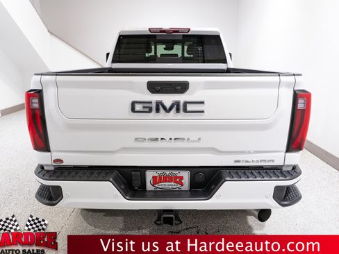 Used 2024 GMC Sierra 2500 Denali Ultimate AWD/4WD image 4