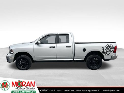 Used 2018 RAM 1500 Classic SLT image 2