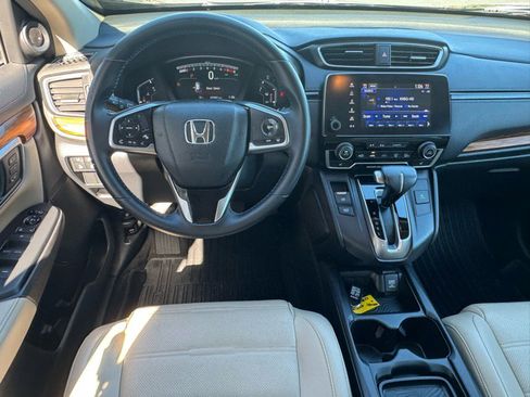 Used 2018 Honda CR-V Touring image 10