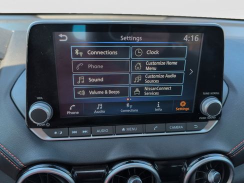 Used 2022 Nissan Sentra SR w/ SR Premium Package FWD image 21