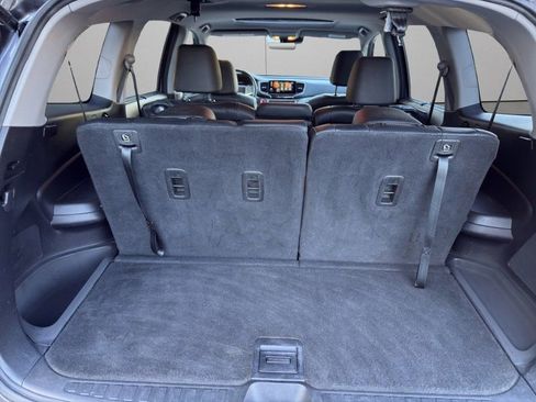 Used 2019 Honda Pilot EX-L image 11