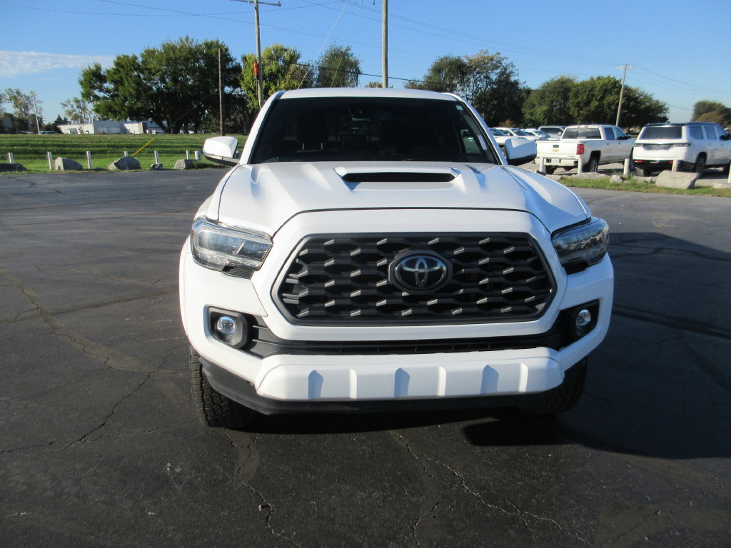 Used 2023 Toyota Tacoma TRD Sport w/ Technology Package AWD/4WD image 11