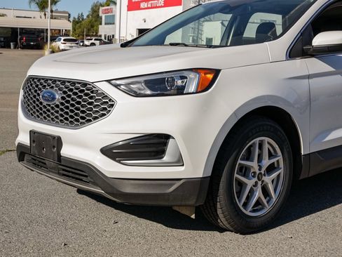 Used 2024 Ford Edge SEL image 10