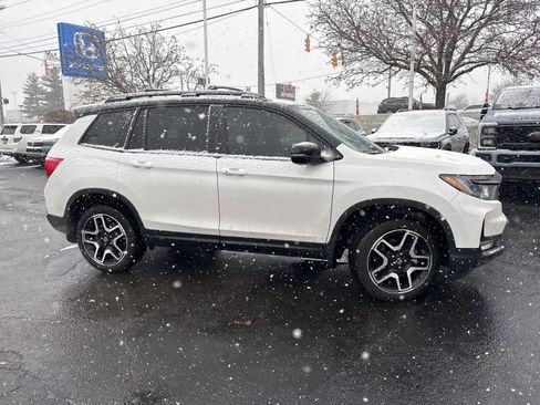 Certified 2023 Honda Passport Elite image 37