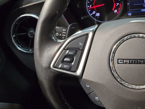Used 2020 Chevrolet Camaro LT RWD image 26