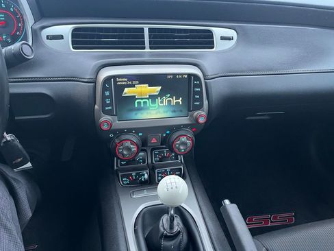 Used 2014 Chevrolet Camaro SS w/ RS Package image 17