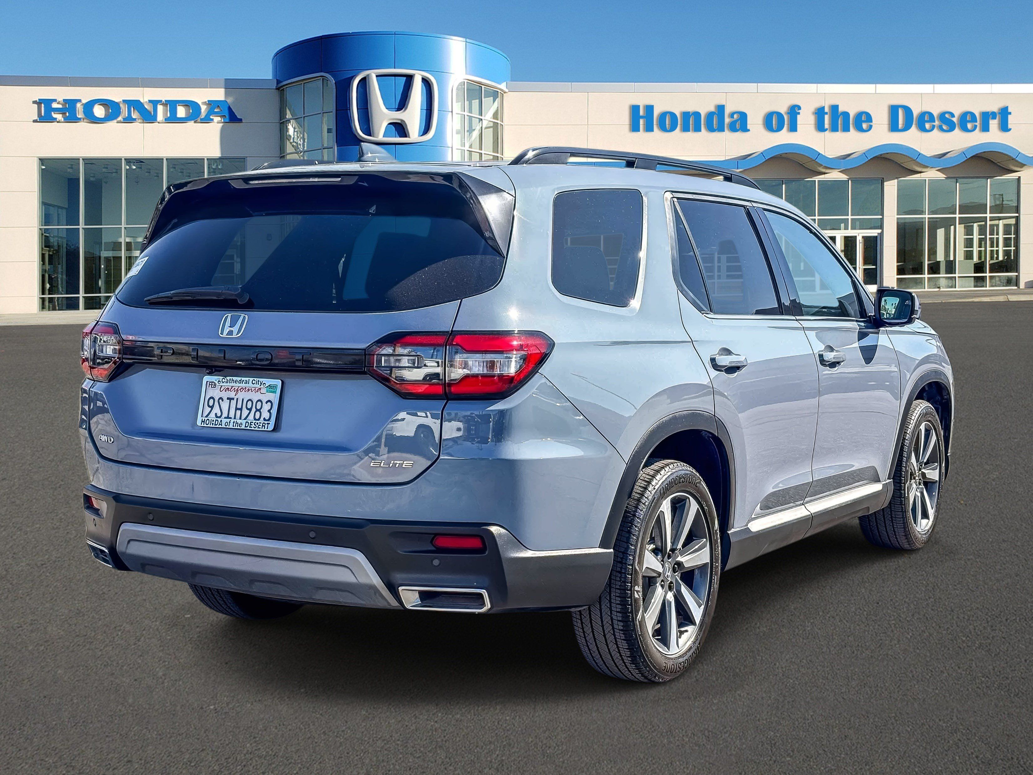 Certified 2025 Honda Pilot Elite image 7