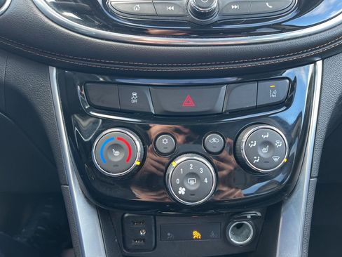 Used 2020 Chevrolet Trax Premier image 21