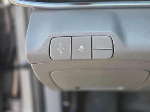 Certified 2024 Hyundai Elantra SEL image 34