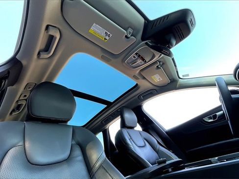 Certified 2023 Volvo XC60 B6 Ultimate image 22