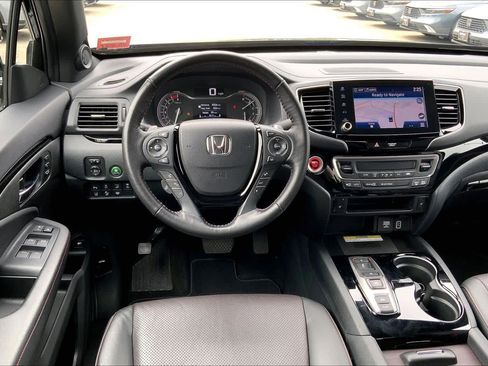 Used 2023 Honda Ridgeline Black Edition image 7