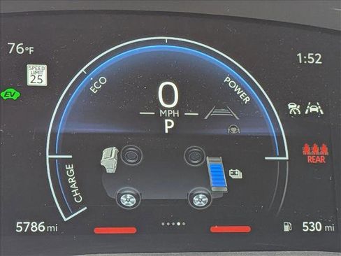 Used 2025 Toyota Camry LE image 5