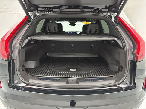 Used 2025 Cadillac XT4 Premium Luxury w/ Technology Package image 57