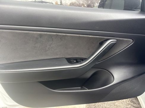 Used 2019 Tesla Model 3 Standard Range Plus image 20