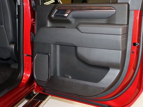 Used 2025 GMC Sierra 3500 SLT w/ SLT Premium Package image 77