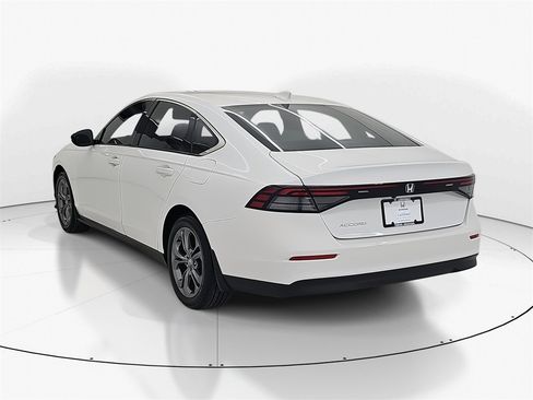 Certified 2024 Honda Accord EX image 8