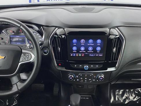 Used 2023 Chevrolet Traverse LT AWD/4WD image 18
