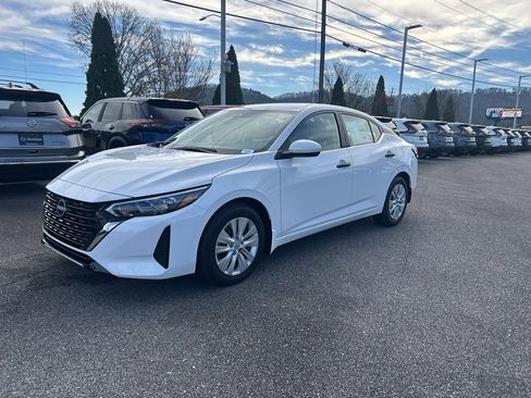 New 2025 Nissan Sentra S image 8