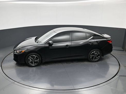 Used 2025 Nissan Sentra SV w/ All-Weather Package FWD image 30