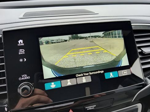 Used 2019 Honda Passport Touring image 12