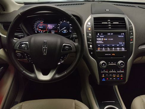 Used 2019 Lincoln MKC Reserve w/ MKC Climate Package FWD image 22