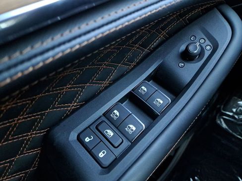 New 2025 Jeep Grand Cherokee L Summit AWD/4WD image 25