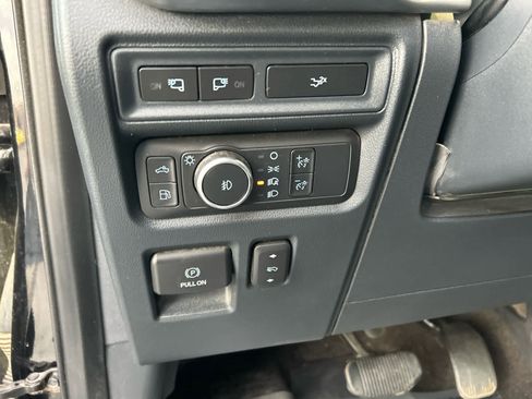 Certified 2022 Ford F150 Lariat w/ Equipment Group 502A High image 31