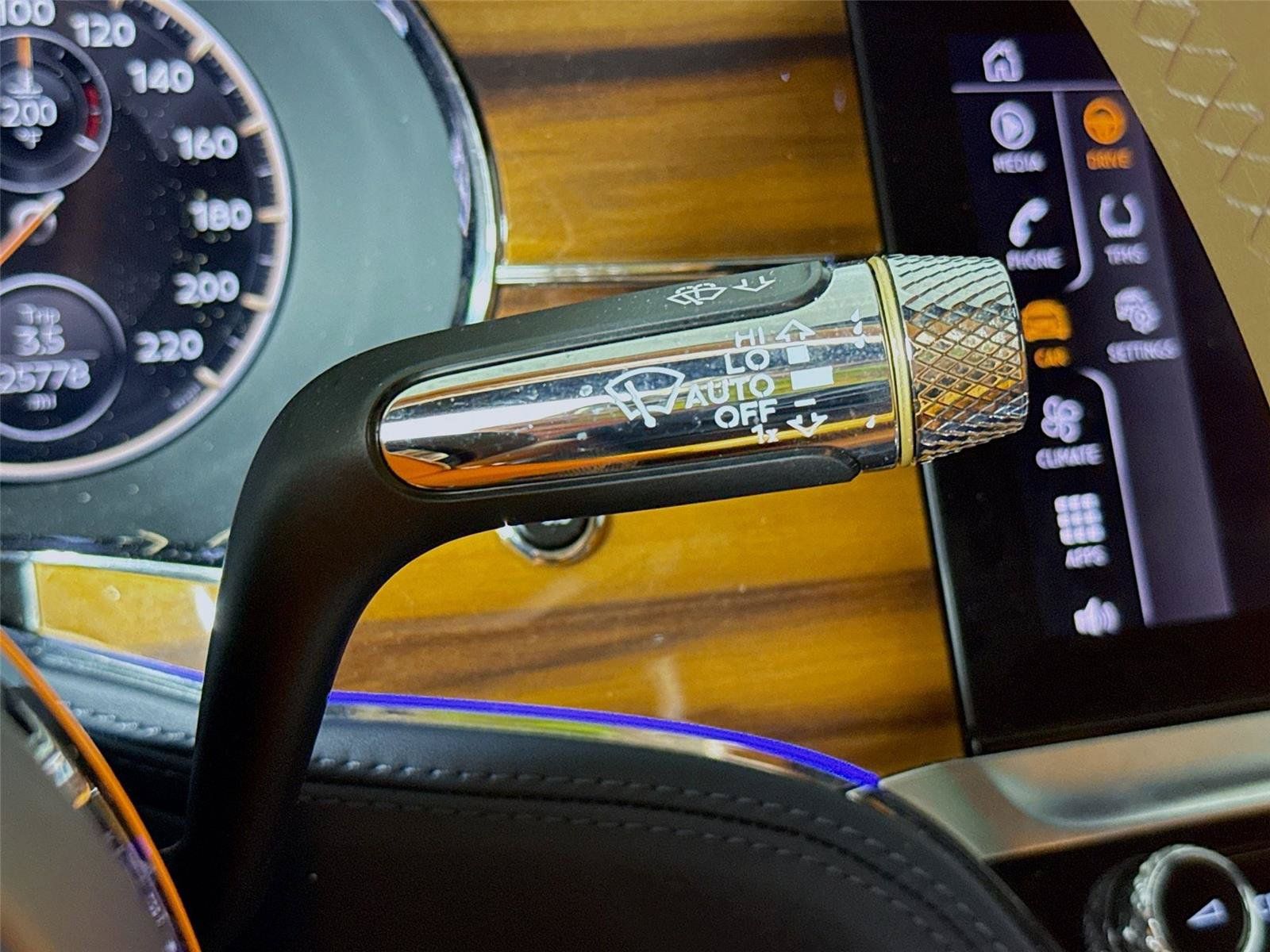 Used 2022 Bentley Flying Spur W12 AWD/4WD image 6