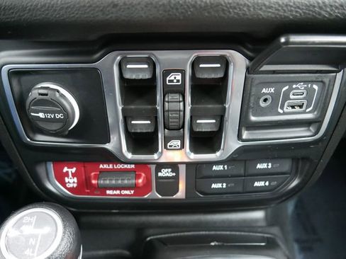 Used 2024 Jeep Wrangler Willys image 20